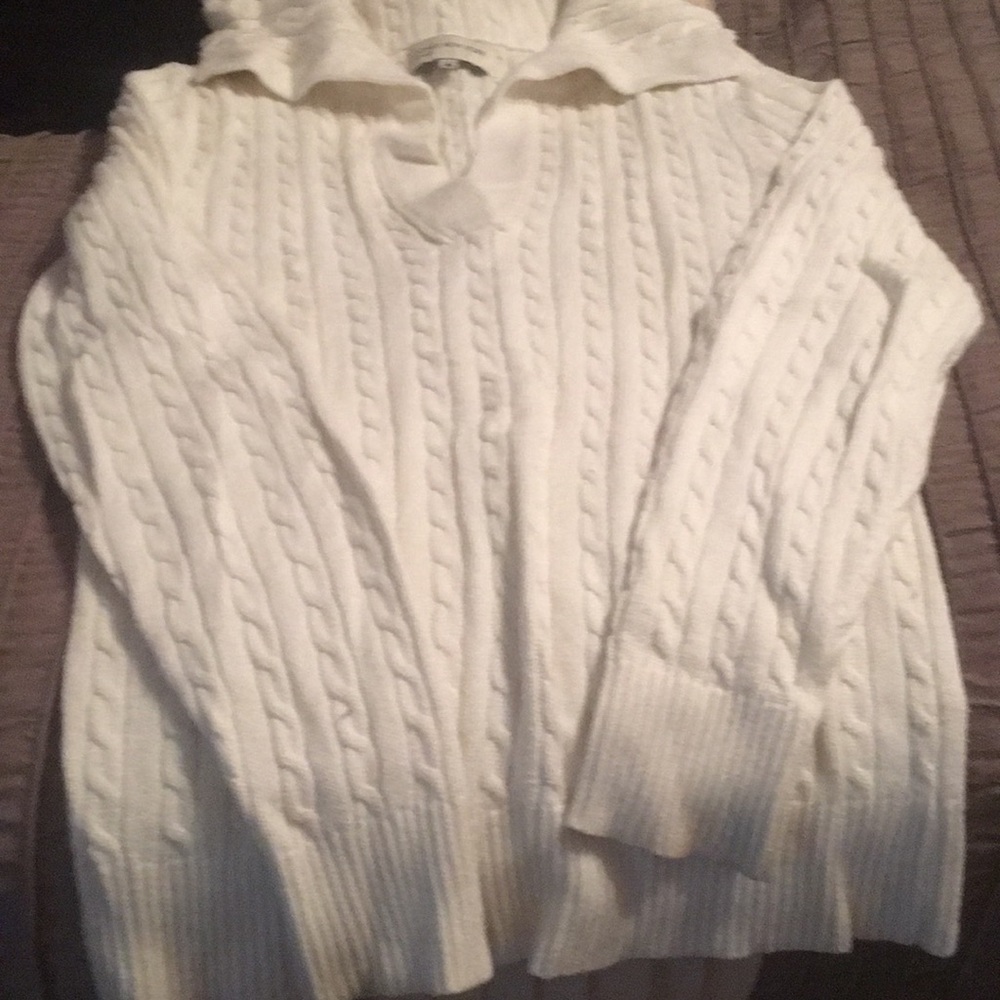 White sweater size S